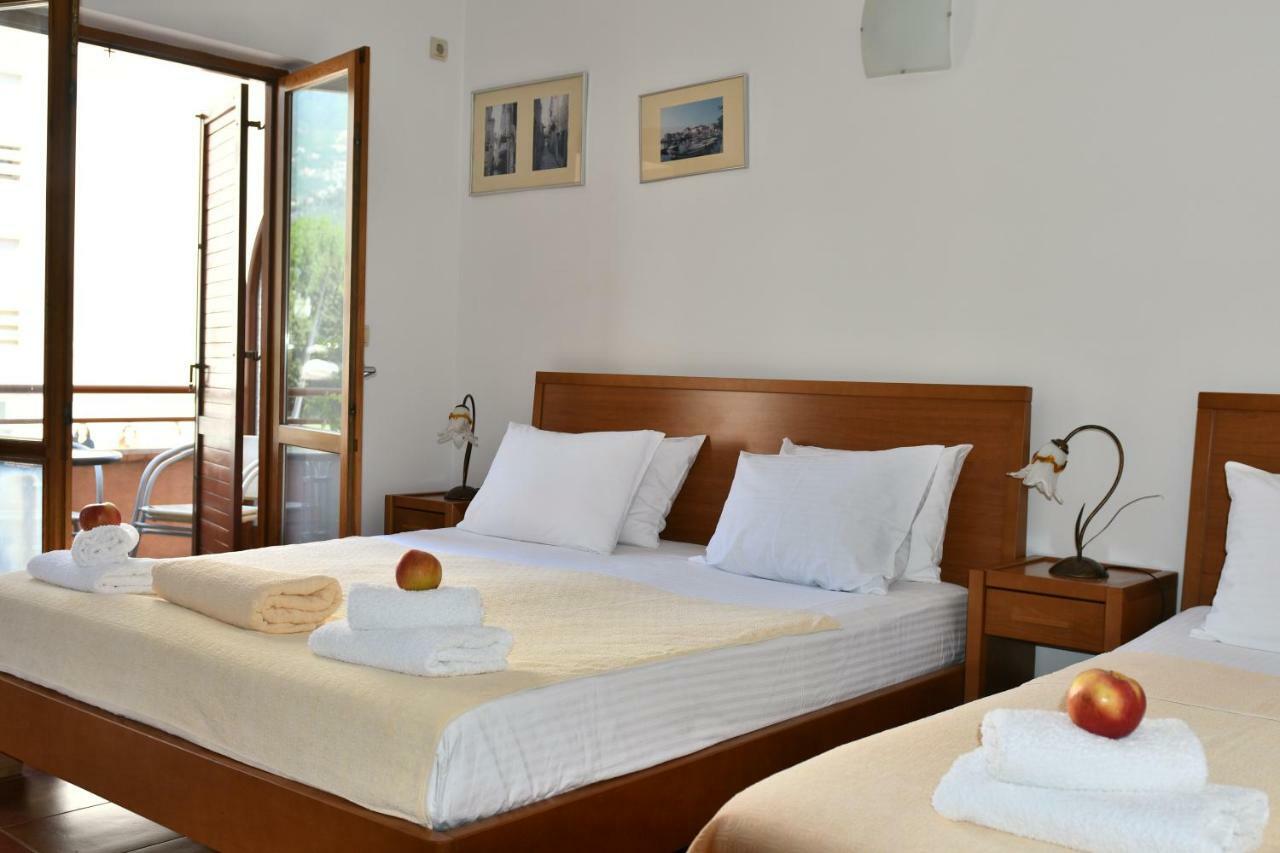 So Rooms City Centre Budva Ngoại thất bức ảnh